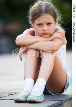 girl sad portrait 53010690
