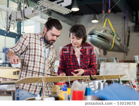 Portrait of cheerful female and male hobbyists 53019078