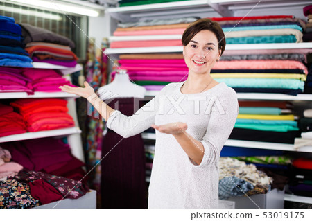 Seller showing assortment 53019175