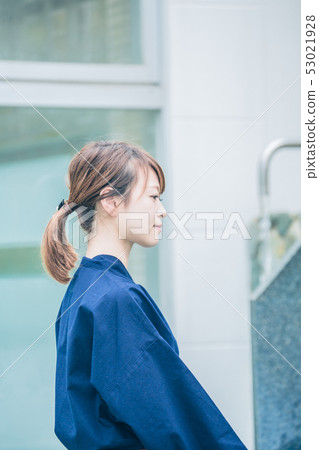 Hot spring Nakai Employee Female 53021928