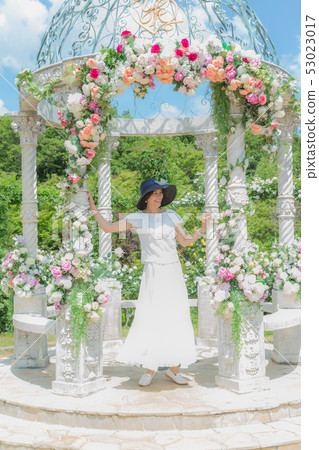  Rose garden Women expressing joy Rose flower Rose Flower garden 53023017