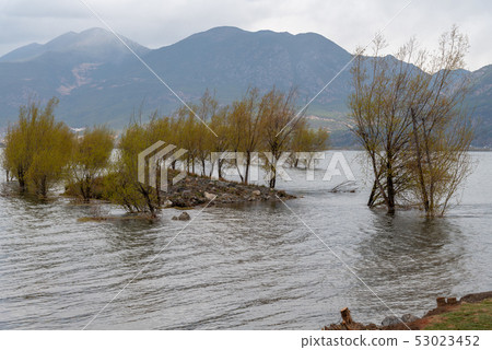 中國雲南麗江拉市海 Scenic Spots in China 國際重要濕地 自然保護區 候鳥 中國雲南麗江拉市海 Scenic Spots in China 國際重要濕地 自然保護區 候鳥 53023452