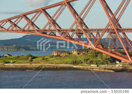 The Forth Rail Bridge, Scotland, connecting South 53030190