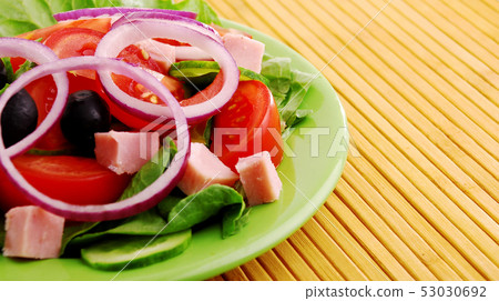 delicious fresh vegetables 53030692
