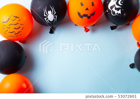 Halloween scene with balloons Halloween scene with balloons 53072601