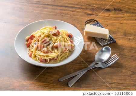 Spaghetti Carbonara Spaghetti Carbonara 53115006