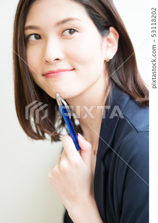 Business scene female 53118202