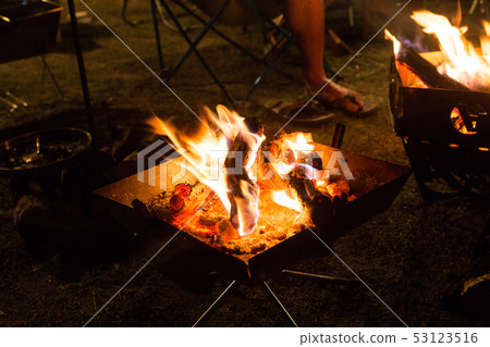 營地篝火(Pin on Fire) 營地篝火(Pin on Fire) 53123516