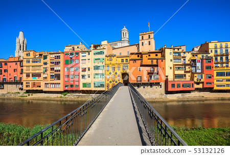 Traditional colorful facades in Girona, Spain Traditional colorful facades in Girona, Spain 53132126