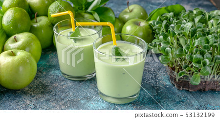 Food detox banner. Smoothies: milk thistle green 53132199