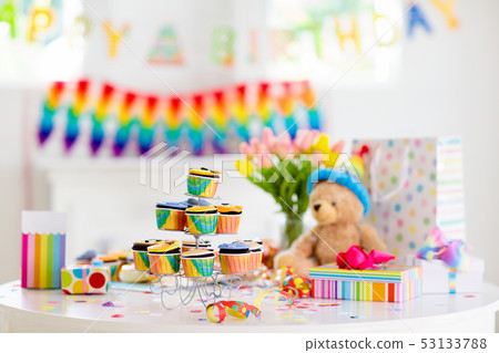Cupcakes for kids birthday, child jungle party. 53133788