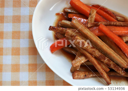 Thick Kinpira burdock 53134936