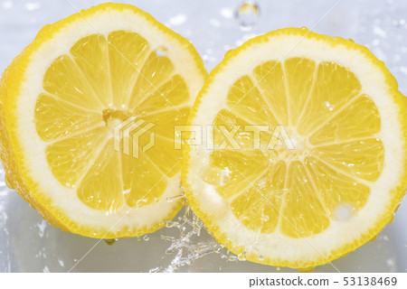 新鮮的檸檬的圖像 53138469