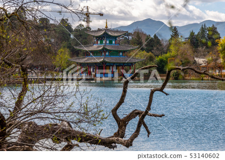 Black Dragon Pool 中國雲南麗江黑龍潭 Black Dragon Pond 玉泉公園 53140602