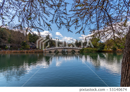 Black Dragon Pool 中國雲南麗江黑龍潭 Black Dragon Pond 玉泉公園 53140674