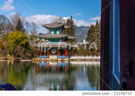 Black Dragon Pool China's Yunnan Lijiang Black Dragon Pool Black Dragon Pond Yuquan Park 53140723