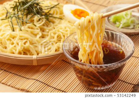 Sakura ramen 53142249