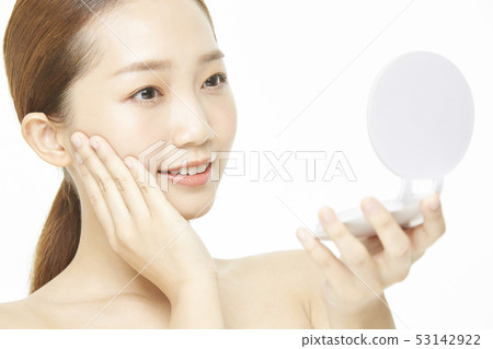 Women beauty 53142922