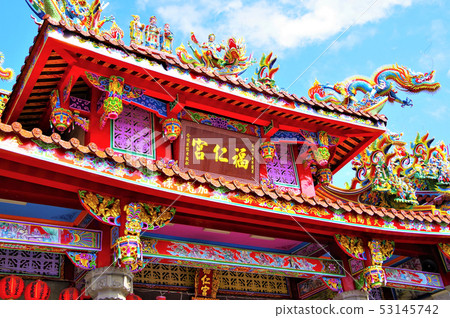 Colorful Taoist temples and images that shine in the blue sky (Funin Palace) Colorful Taoist temples and images that shine in the blue sky (Funin Palace) 53145742