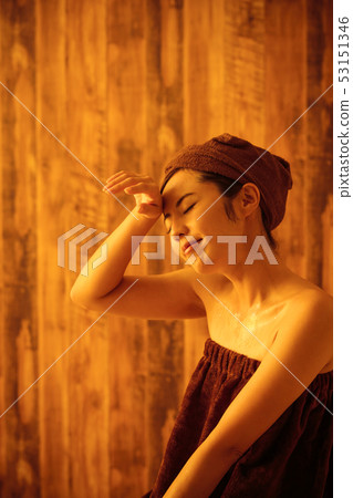 Sauna hot spring bathing break woman sweat Sauna hot spring bathing break woman sweat 53151346