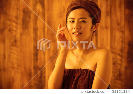 Sauna hot spring bathing break woman sweat Sauna hot spring bathing break woman sweat 53151384