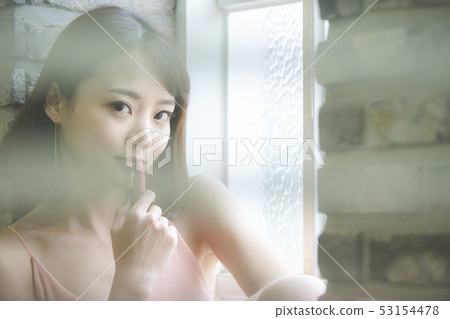 Women beauty 53154478