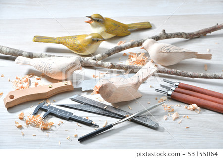鳥雕。野生鳥類木雕,野生鳥類雕塑。有色是鶯。 *這是業餘愛好者正在進行的工作。 鳥雕。野生鳥類木雕,野生鳥類雕塑。有色是鶯。 *這是業餘愛好者正在進行的工作。 53155064