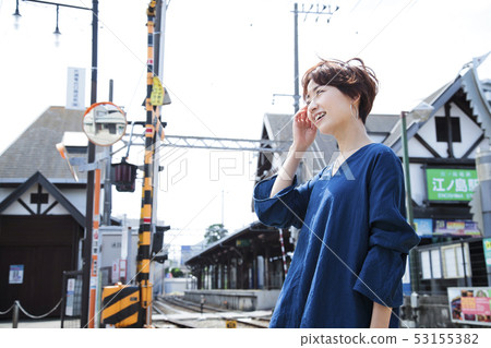 女性旅行短途旅行步行一個人 53155382