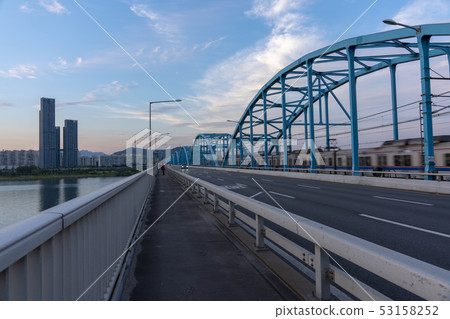 首爾漢江區東山區龍山區龍山大橋 53158252