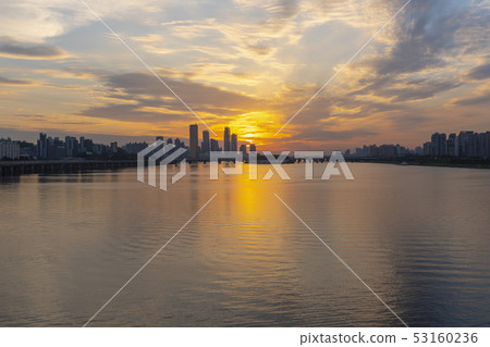 1st Hangang Bridge, Yongsan-gu, Dongjak-gu, Seoul 53160236