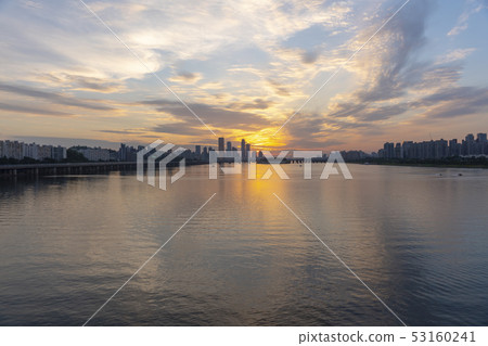 1st Hangang Bridge, Yongsan-gu, Dongjak-gu, Seoul 53160241