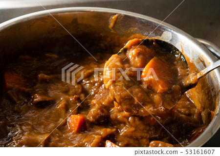 Curry cooking image 53161607