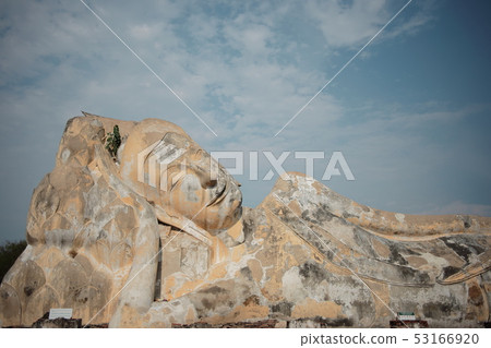 據說這是Wat Rokajasta(睡佛寺)街頭霸王的Sagat階段的模型 據說這是Wat Rokajasta(睡佛寺)街頭霸王的Sagat階段的模型 53166920