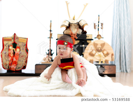 A boy celebrating the end of the season A boy celebrating the end of the season 53169588