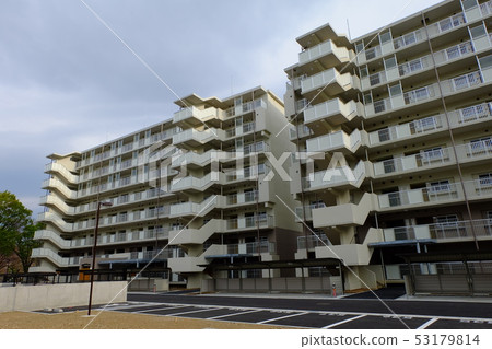 Apartment complex 53179814