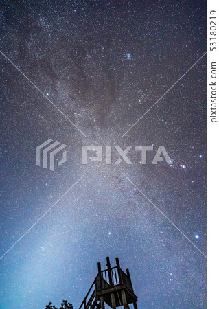 Norikura Kogen Autumn Milky Way Yellow light [Nagano Prefecture] 53180219