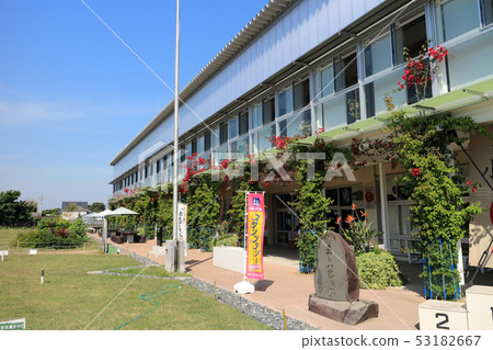 Road Station Yasuda Elementary School (Kyonan Town) 53182667
