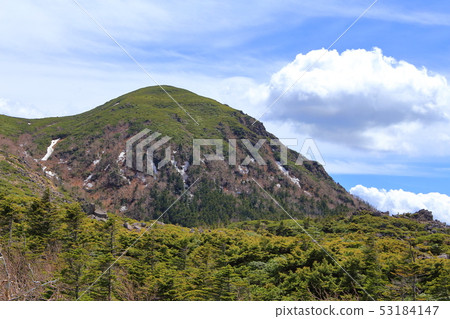 在春天從Yatsugatake Nakayama Pass周圍看Tengutake的方向 53184147