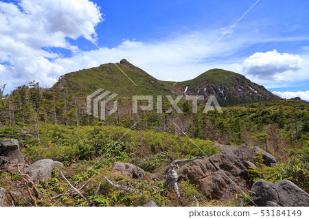 在春天從Yatsugatake Nakayama Pass周圍看Tengutake的方向 53184149
