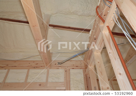 Thermal insulation of a newly built single-family house 53192960