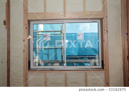 Thermal insulation of a newly built single-family house 53192975
