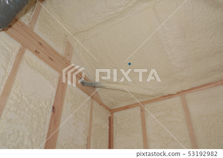 Thermal insulation of a newly built single-family house 53192982
