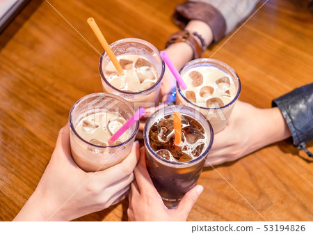 咖啡咖啡廳敬酒咖啡咖啡館啦啦隊派對女人咖啡 53194826