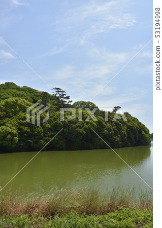 [Osaka Prefecture Sakai City] World Heritage Site, the Tomb of the Emperor Mausoleum of the Mozu Burial Mounds 53194998