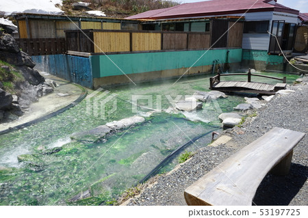 Sukawa Onsen是一個強酸性溫泉，擁有全國最多的泉水 53197725