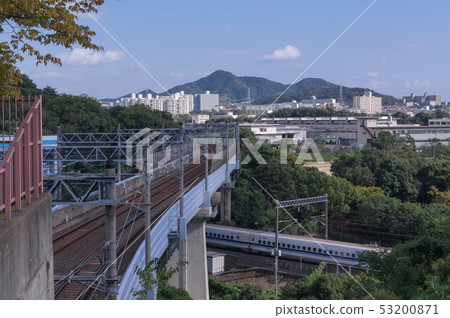 Subway Seishin-Yamanote Line crossing Sanyo Shinkansen 53200871