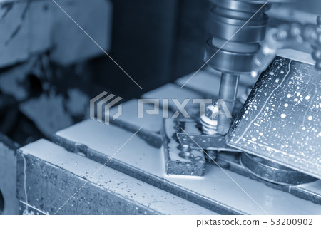 The CNC milling machine cutting the mold part. The CNC milling machine cutting the mold part. 53200902