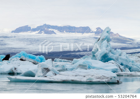 Icebergs on water, Jokulsarlon glacial lake, Icebergs on water, Jokulsarlon glacial lake, 53204764