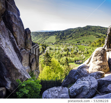 Tustan fortress place 53206228