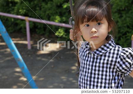 嬰兒玩鞦韆（4歲兒童） 53207110